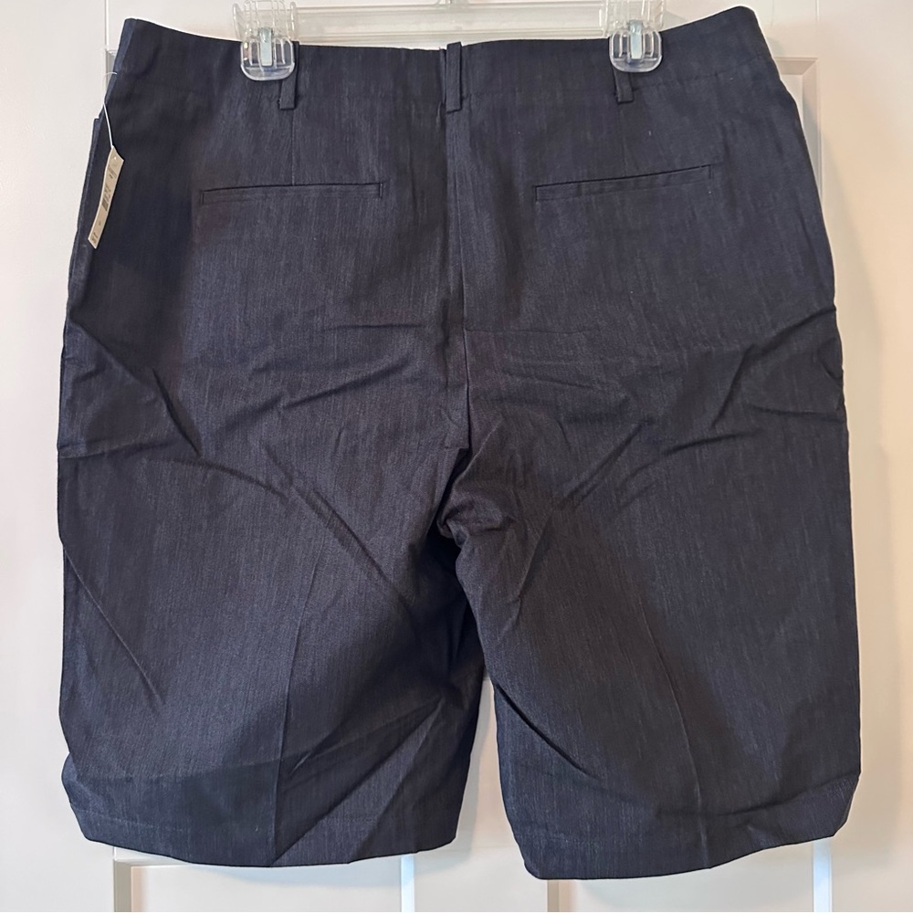 Talbots NWT Chambray Bermuda Shorts Size 14 - Picture 2 of 12